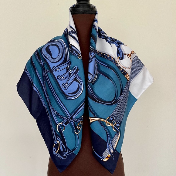 New Gucci Scarf Iconic Equestrian Logo Print Silk Wrap - Picture 3 of 14